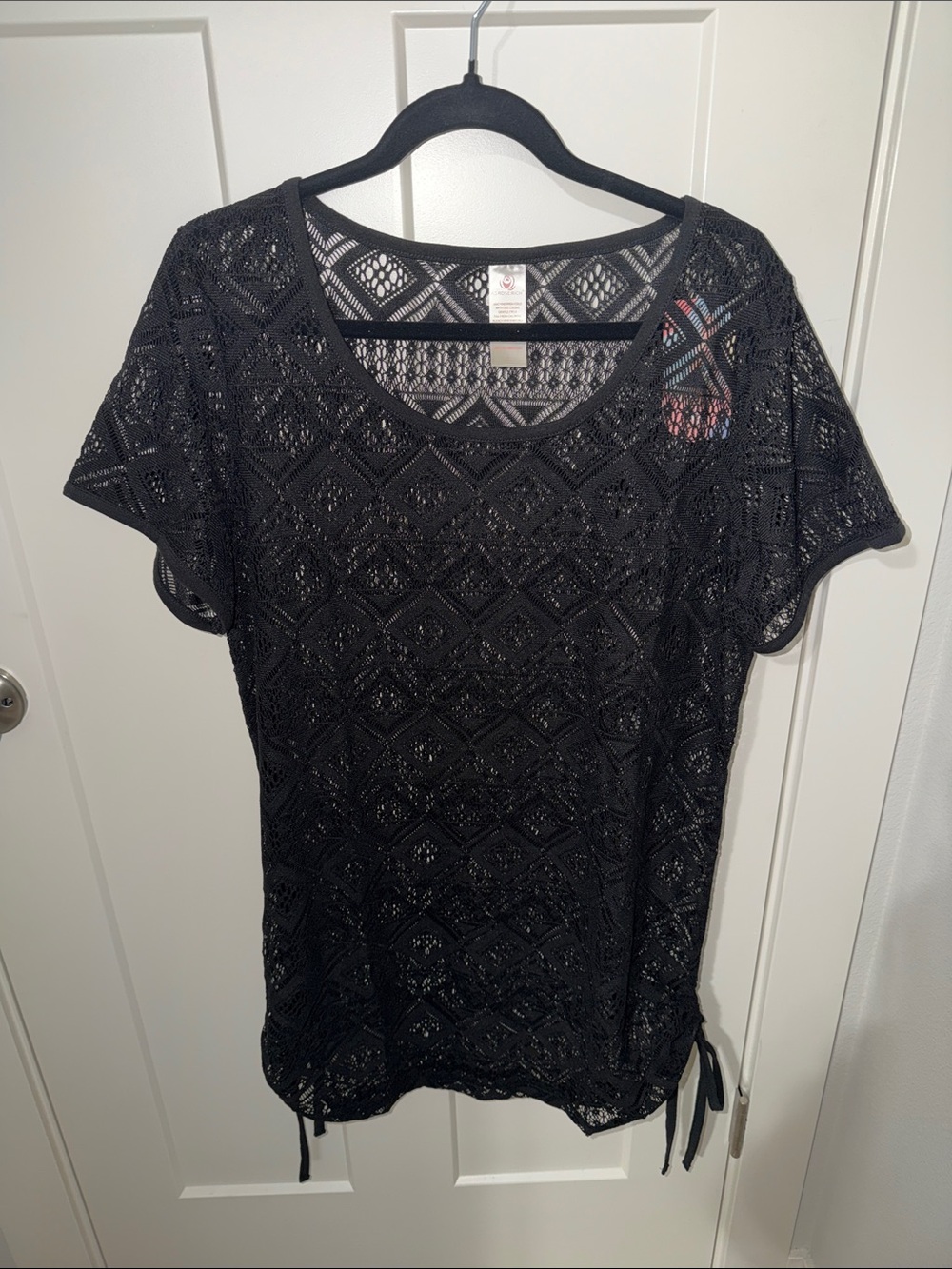 NWT Black Lace Short-Sleeve Women's swim coverup
